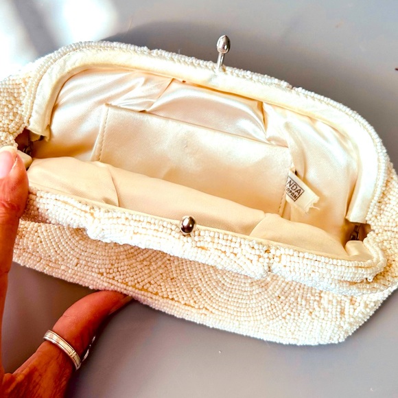 💥1940’s💥Miranda Made in Japan Beautiful Antique Beaded Closet Kept Kiss Clutch - Picture 3 of 12